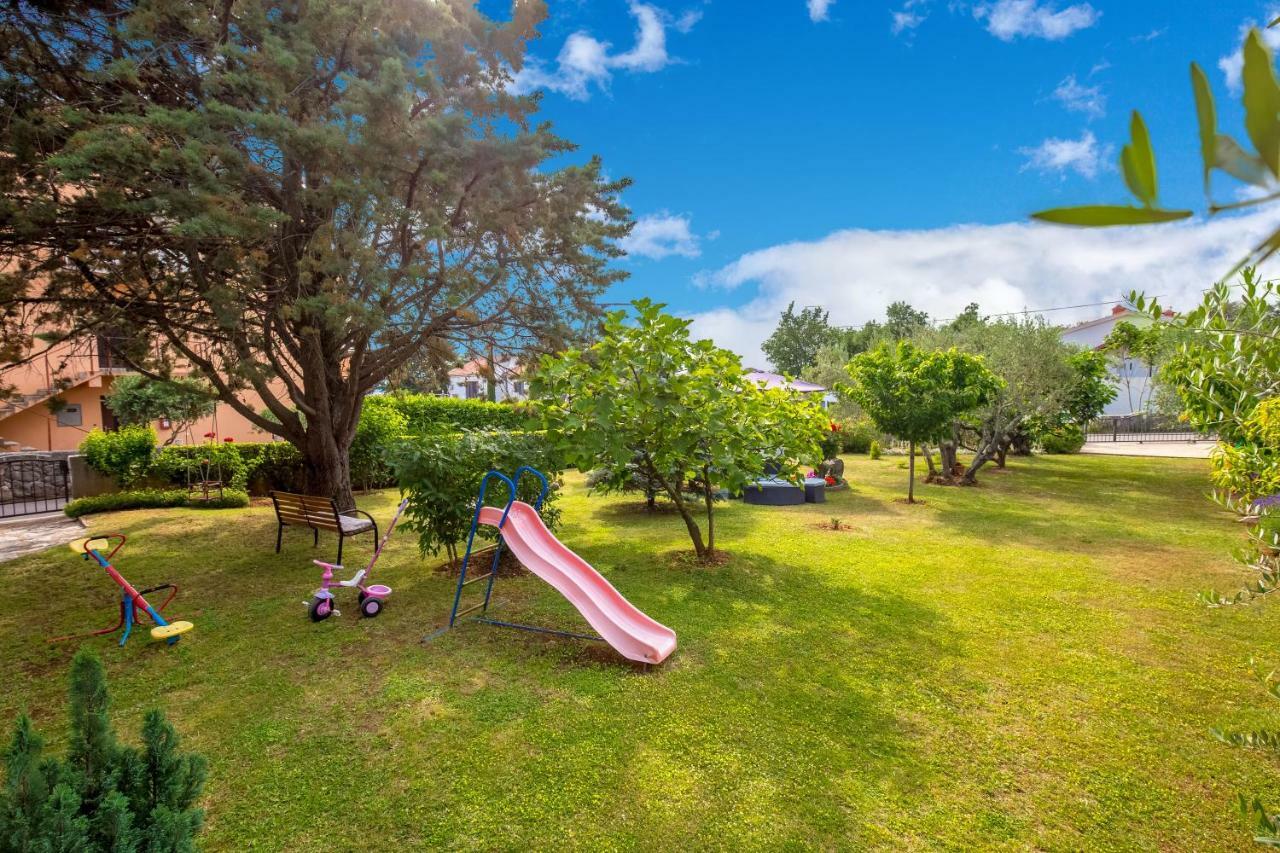Garden Paradise App Sveti Vid-Miholjice Eksteriør bilde